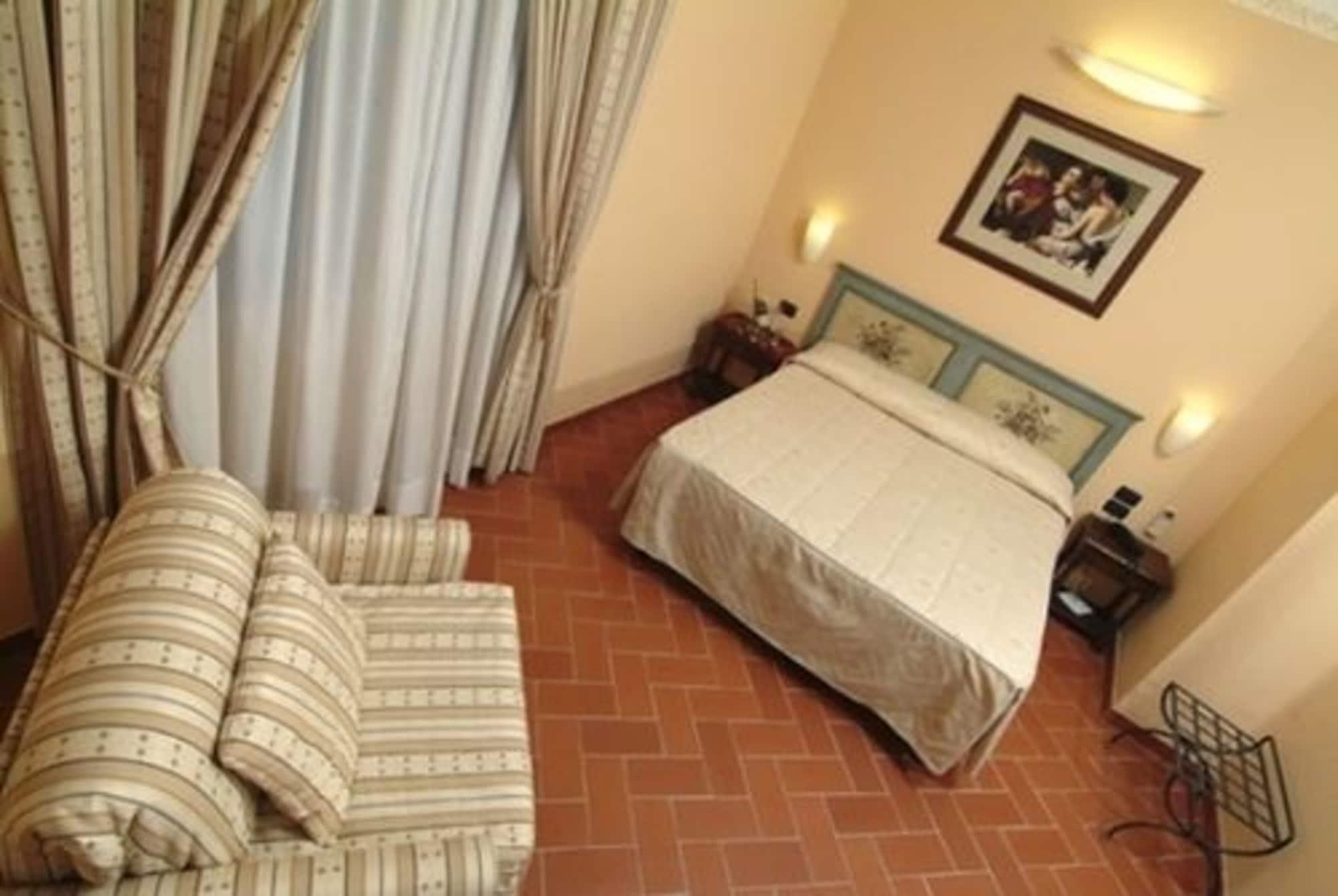 Hotel Caravaggio فلورنس المظهر الخارجي الصورة